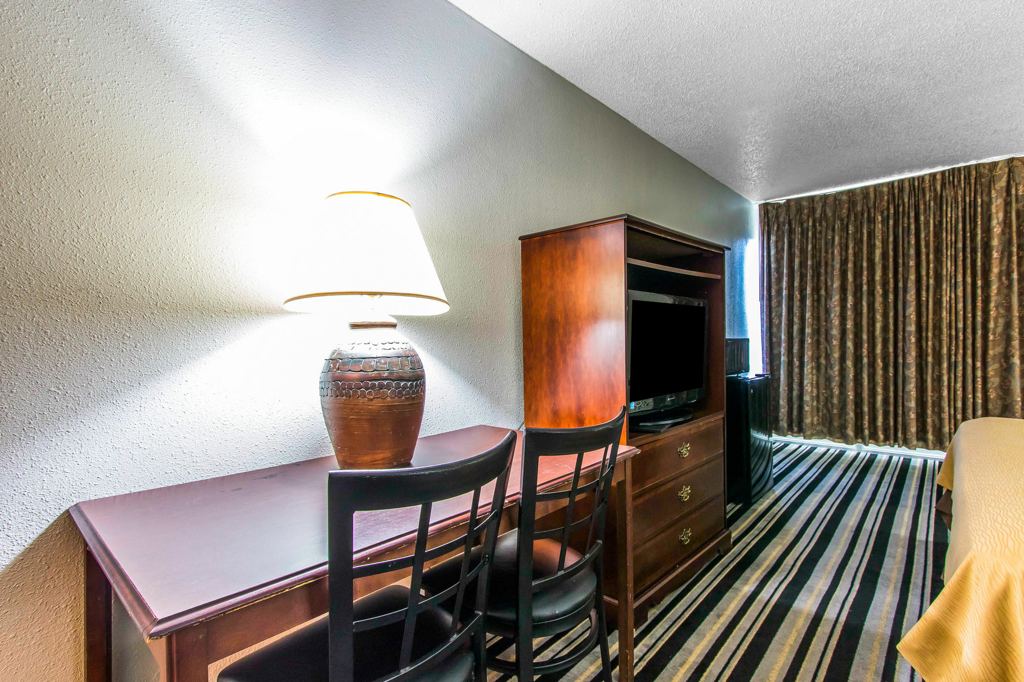 อีโคโนลอดจ์ Hotel อาร์ดมอร์ ภายนอก รูปภาพ